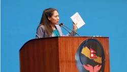 सामुदायिक विद्यालयमा कुनै पनि शुल्क नलिन शिक्षामन्त्री श्रेष्ठको निर्देशन